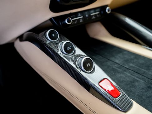 Certified 2018 Ferrari GTC4Lusso image 28