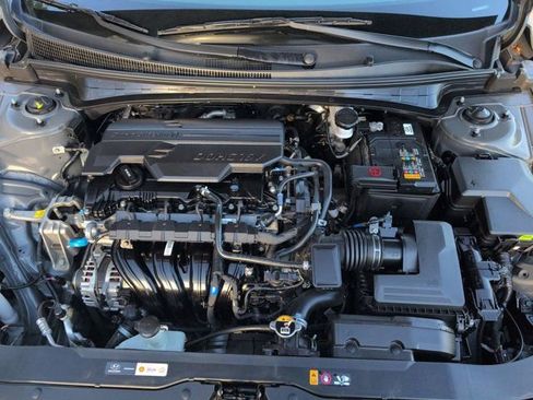 Used 2025 Hyundai Elantra SEL FWD image 34