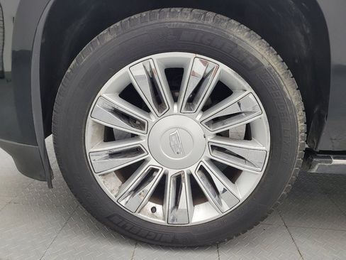 Used 2016 Cadillac Escalade ESV Platinum AWD/4WD image 31