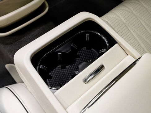 Used 2021 Bentley Flying Spur W12 image 30