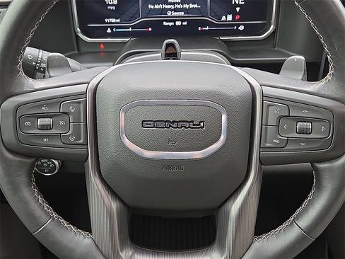 Used 2025 GMC Sierra 1500 Denali Ultimate image 30