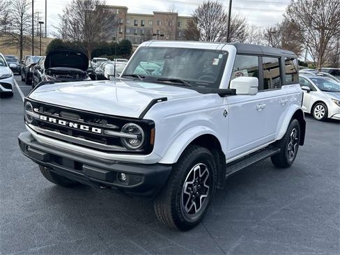 Used 2023 Ford Bronco Outer Banks image 8