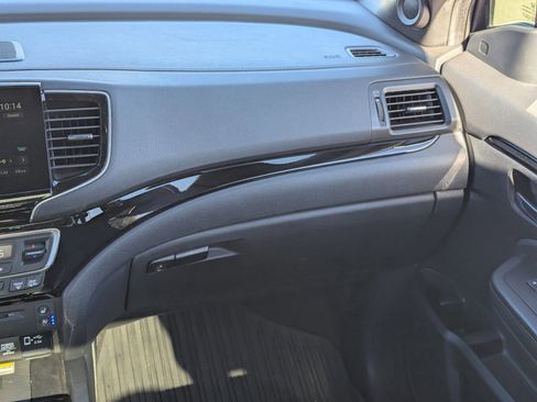 Used 2021 Honda Pilot Black Edition image 18