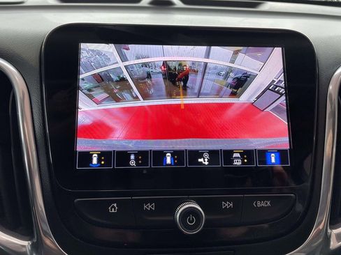 Used 2022 Chevrolet Equinox Premier image 40