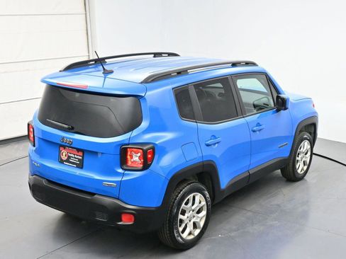 Used 2015 Jeep Renegade Latitude AWD/4WD image 31