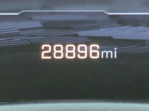 Used 2025 Chevrolet Tahoe LT image 33