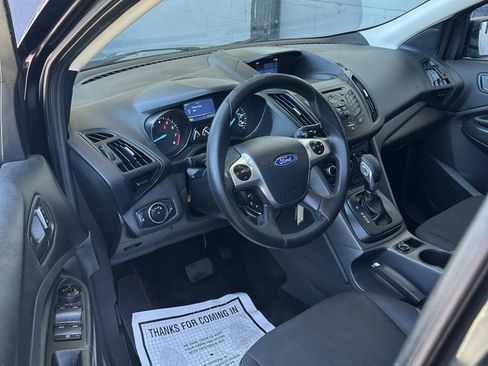 Used 2015 Ford Escape S FWD image 9
