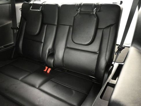 Used 2022 Ford Explorer Limited w/ Equipment Group 301A AWD/4WD image 19