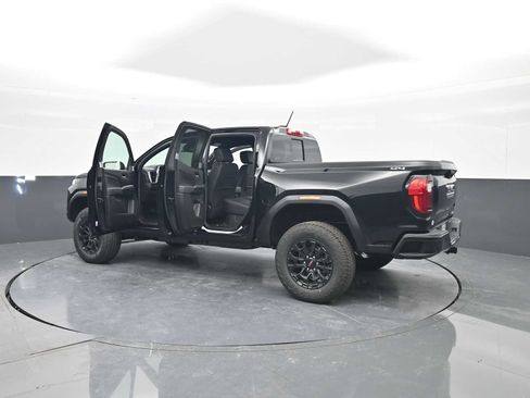 New 2026 GMC Canyon Elevation w/ Convenience Package image 43