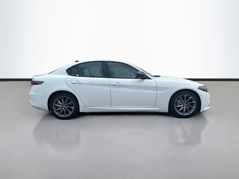 Used 2024 Alfa Romeo Giulia Sprint RWD image 2