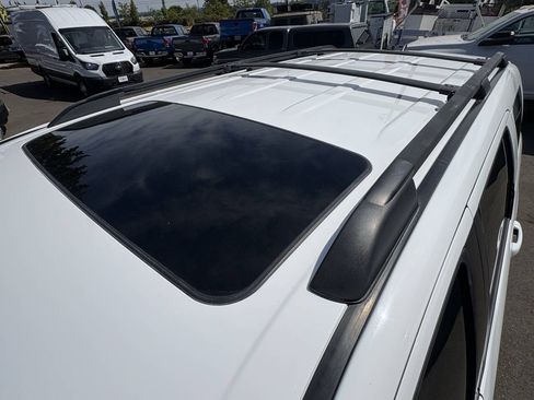 Used 2015 Toyota Sequoia SR5 AWD/4WD image 9