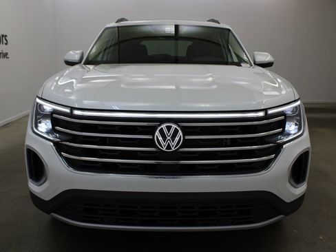 New 2026 Volkswagen Atlas SE FWD image 7