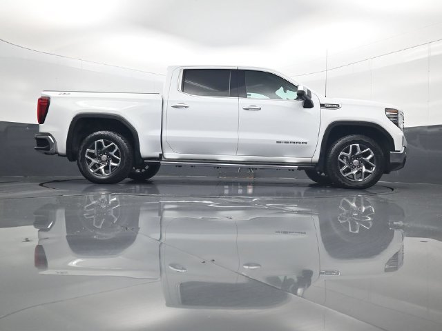 Used 2023 GMC Sierra 1500 SLT w/ SLT Premium Plus Package AWD/4WD image 24