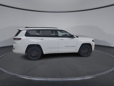 New 2026 Jeep Grand Cherokee L Limited AWD/4WD image 15