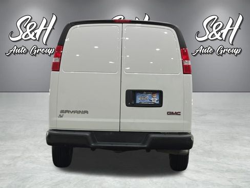 Used 2024 GMC Savana 3500 Extended RWD image 16