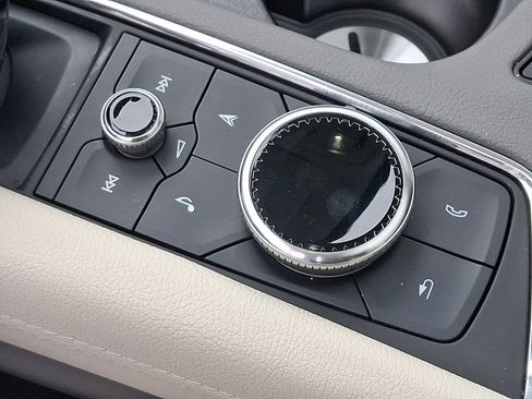 Certified 2023 Cadillac XT5 Premium Luxury image 36