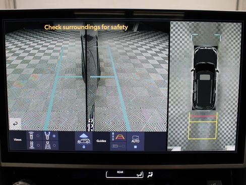 Used 2025 Toyota Sequoia Platinum image 17