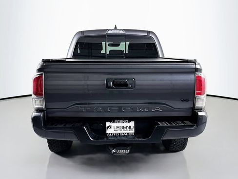 Used 2021 Toyota Tacoma TRD Off-Road w/ TRD Premium Off Road Package AWD/4WD image 6