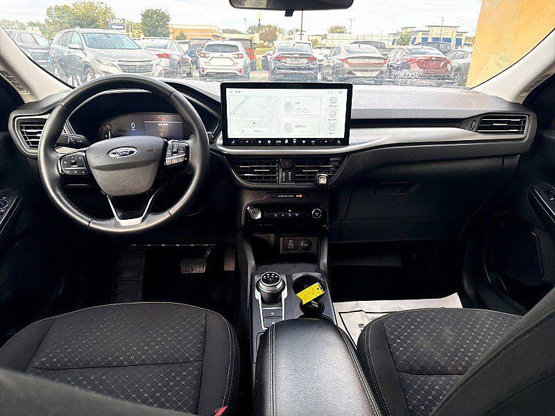 Used 2025 Ford Escape Active w/ Tech Pack #1 FWD image 10