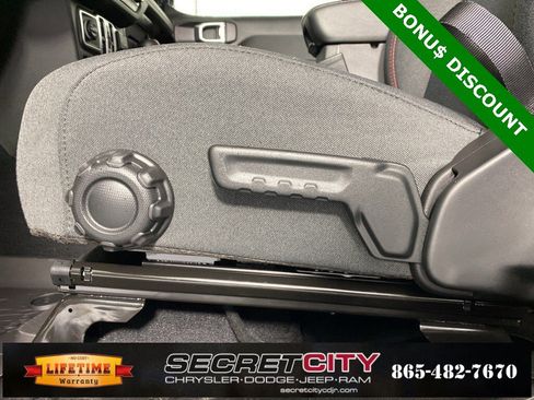 New 2026 Jeep Wrangler Unlimited Rubicon w/ Steel Bumper Group image 13