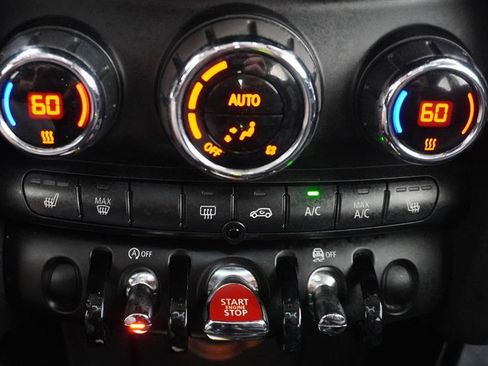 Used 2019 MINI Cooper 2-Door Hardtop w/ Storage Package FWD image 16