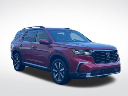 New 2025 Honda Pilot Touring image 4