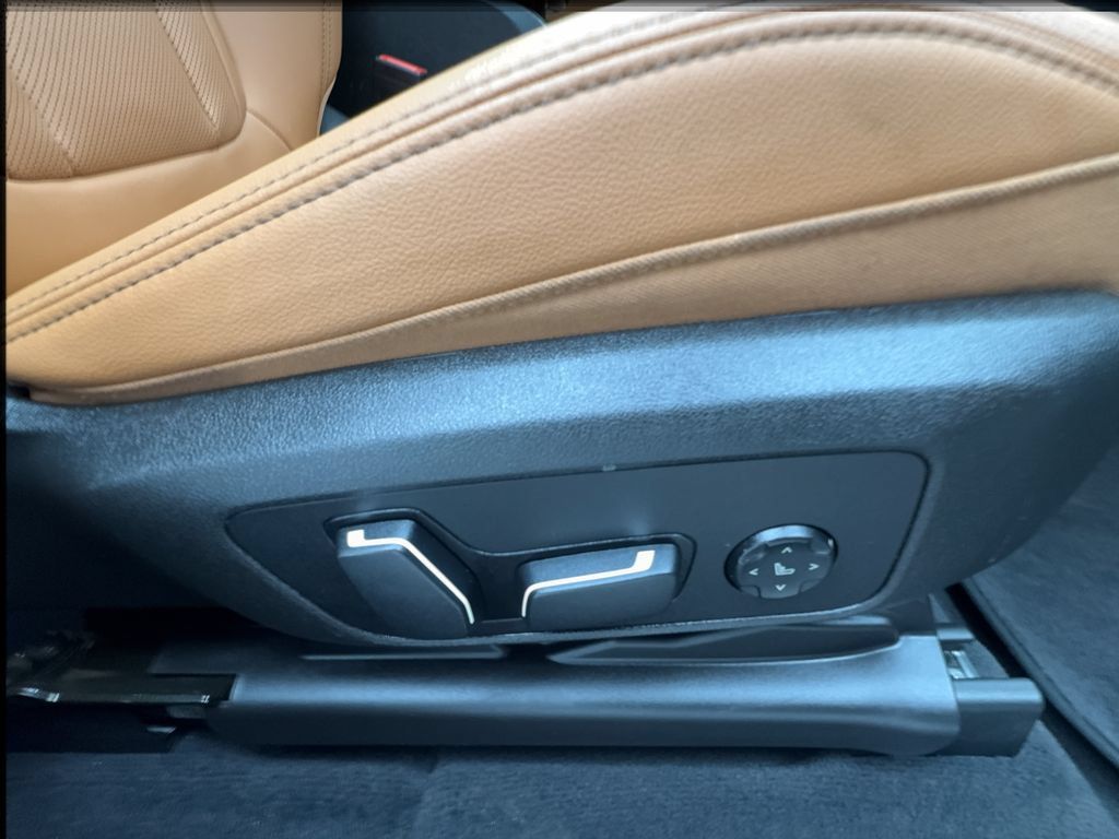 Used 2024 BMW X3 sDrive30i w/ Convenience Package RWD image 34