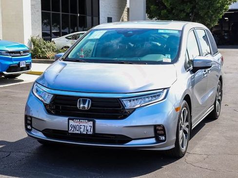 Used 2024 Honda Odyssey Touring image 4