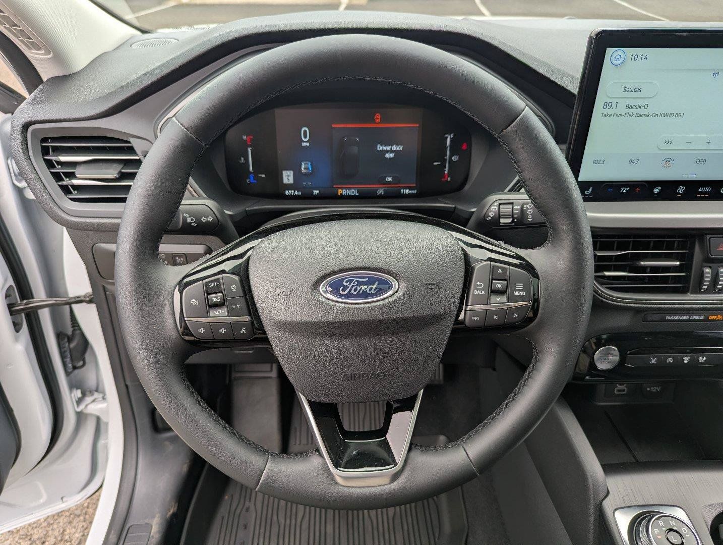 Used 2025 Ford Escape Active AWD/4WD image 13