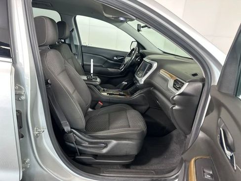 Used 2019 GMC Acadia SLE image 28