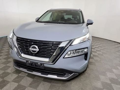 Used 2023 Nissan Rogue SL AWD/4WD image 11