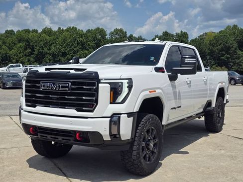Used 2024 GMC Sierra 2500 AT4 w/ AT4 Premium Plus Package AWD/4WD image 1