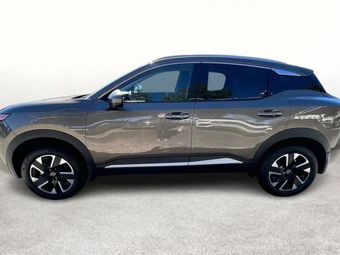 Used 2025 Nissan Kicks SR image 47