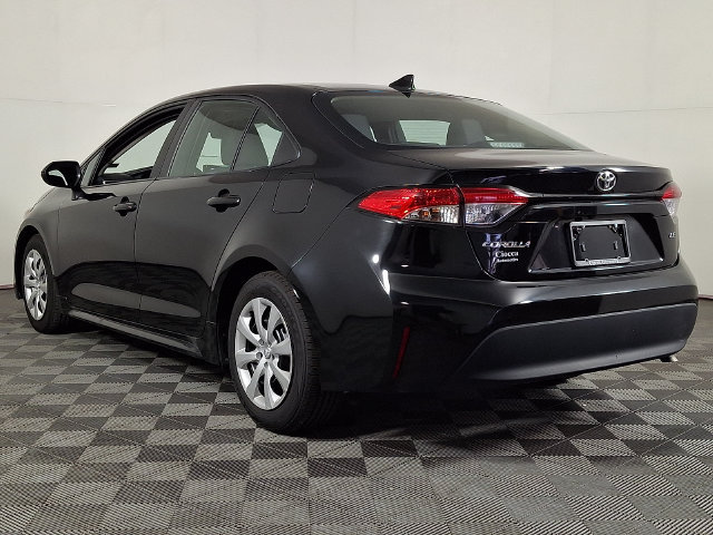 Used 2024 Toyota Corolla LE FWD image 7