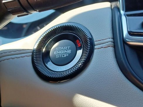 New 2026 Jeep Compass Limited AWD/4WD image 18