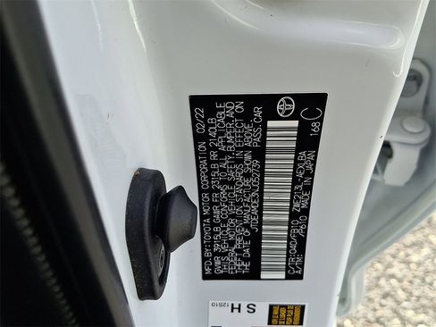 Used 2022 Toyota Corolla LE image 26