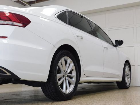 Used 2020 Volkswagen Passat 2.0T SE FWD image 54