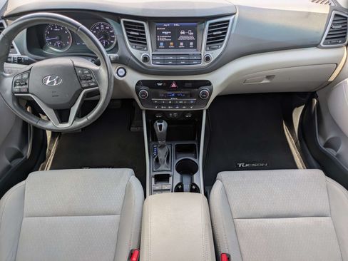 Used 2018 Hyundai Tucson Value w/ Cargo Package FWD image 10