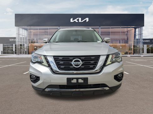 Used 2019 Nissan Pathfinder SV image 7