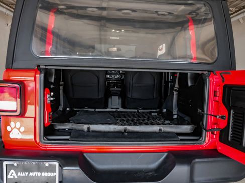 Used 2019 Jeep Wrangler Sport AWD/4WD image 39