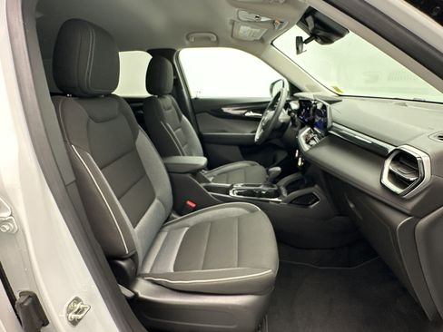 Certified 2024 Chevrolet TrailBlazer LT AWD/4WD image 24