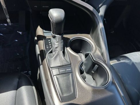 Used 2023 Toyota Camry SE FWD image 22