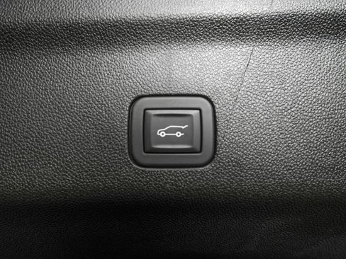 Used 2026 GMC Yukon XL AT4 Ultimate image 15