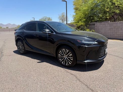 Used 2024 Lexus RX 350 Premium w/ Accessory Package (Z1) FWD image 2