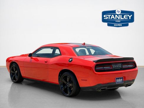 Used 2017 Dodge Challenger SXT Plus RWD image 5