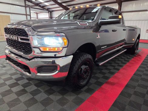 Used 2021 RAM 3500 Tradesman image 20