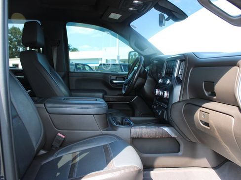 Used 2020 GMC Sierra 2500 Denali w/ Denali Ultimate Package AWD/4WD image 28