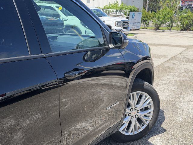 Used 2026 GMC Acadia Elevation w/ Elevation Premium Package FWD image 10