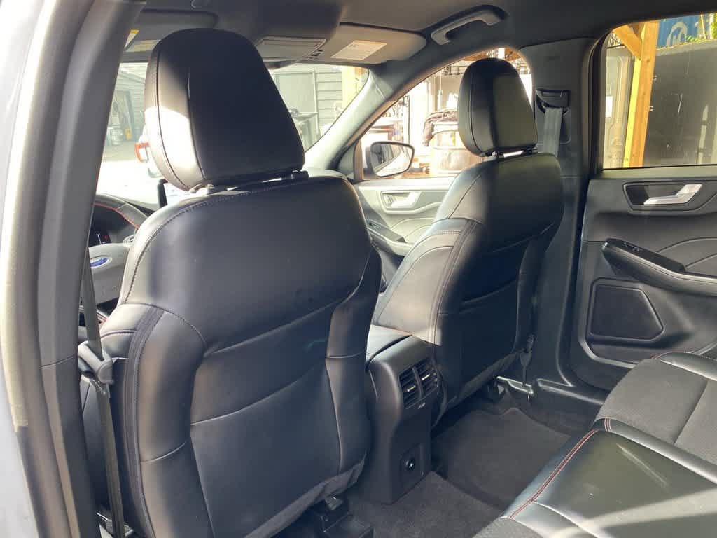 Used 2025 Ford Escape ST-Line Select AWD/4WD image 15