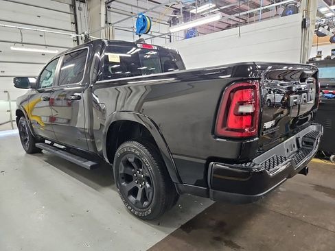 Used 2025 RAM 1500 Big Horn AWD/4WD image 3